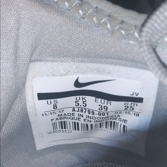 Nike running shoes - Picture 4 of 4